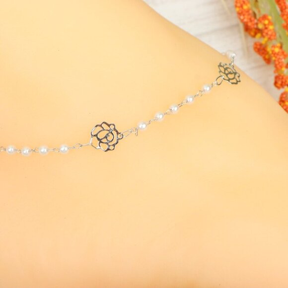 "Handmade Anklet – Elegant & Delicate Jewelry for Women | UNVRC1430 - Picture 6 of 10